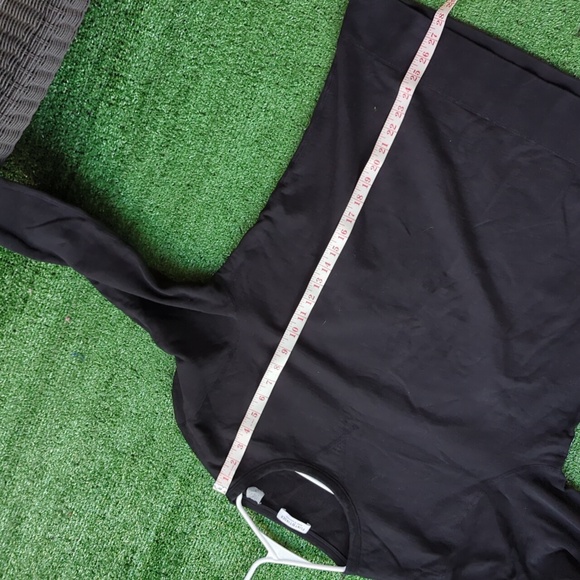 Flint & Tinder black crewneck - Picture 7 of 8